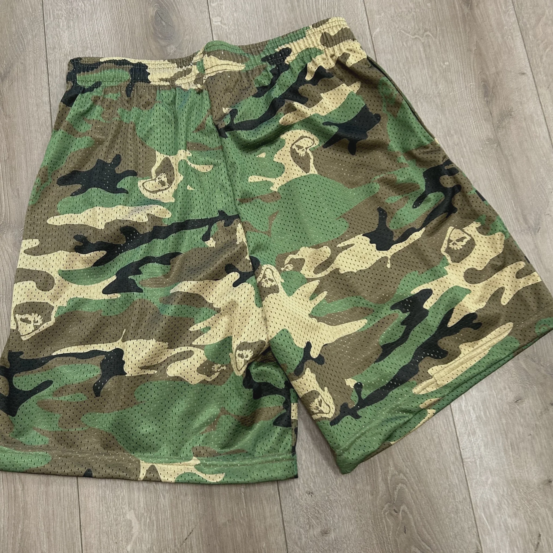 Warren Lotas "Reaper Camo" mesh basketball shorts • Pre-Owned [5707] - photo 2