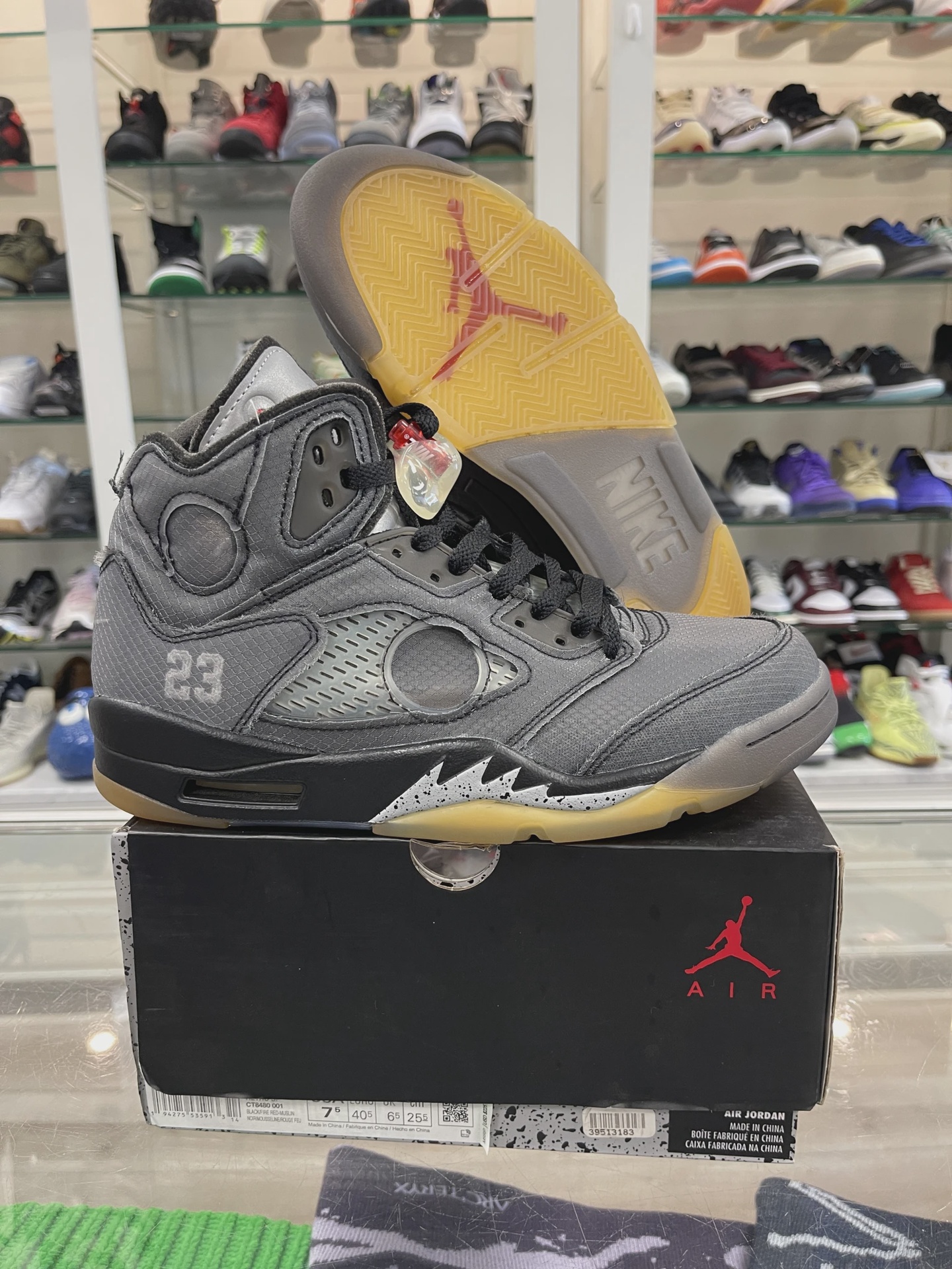 Air Jordan 5 Retro Off-White Muslin • Pre-Owned [6846] - photo 1