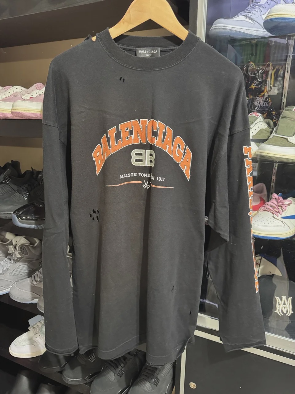 Balenciaga Distressed LS  Tee • Pre-Owned [4762] - photo 1