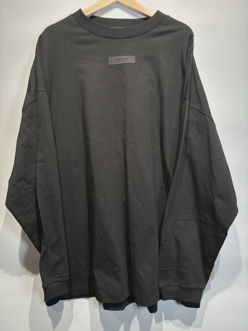 Essential tee long sleeve • Brand New [8734]