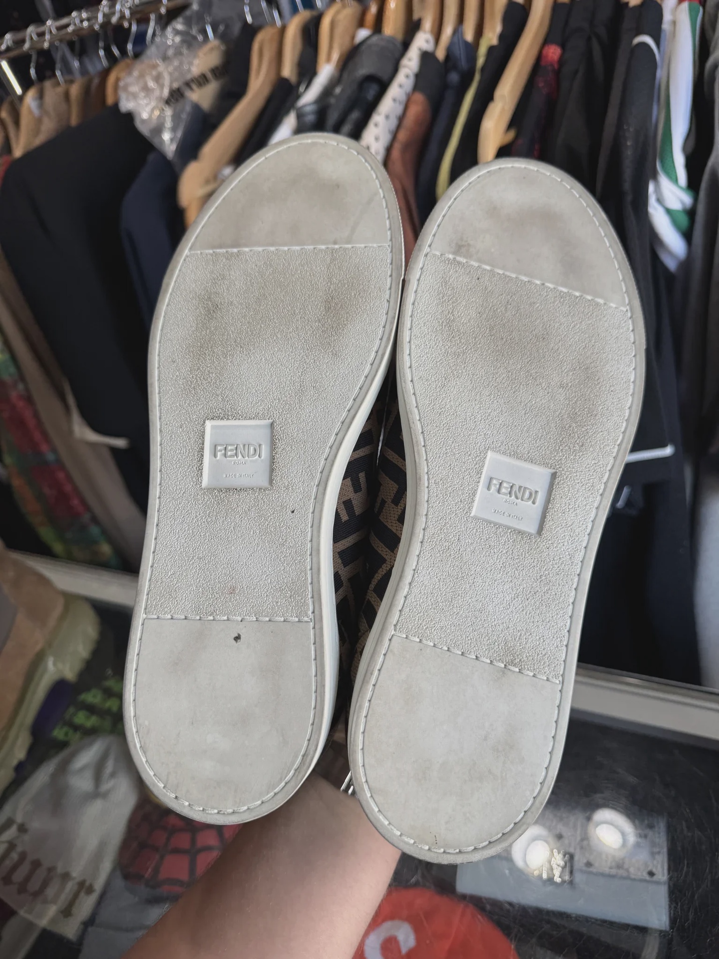Fendi Monogram Sneaker  No Box • Pre-Owned [2761] - photo 4