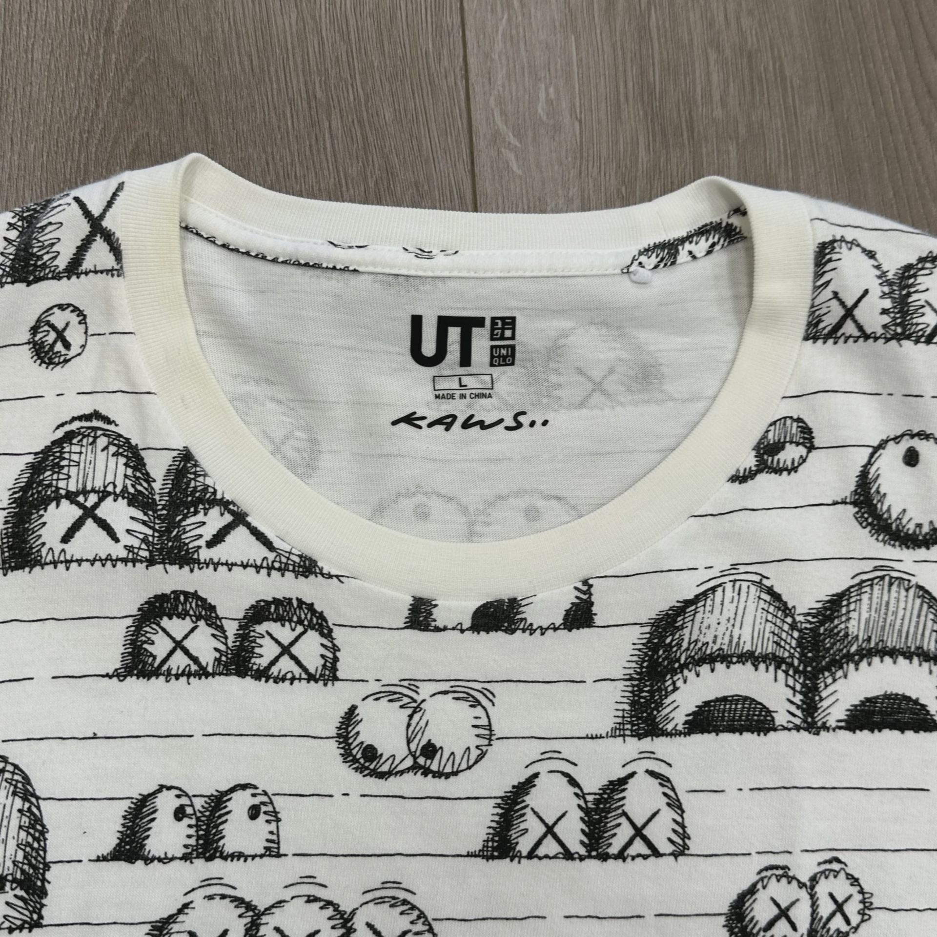 Kaws Sesame Street Tee • Pre-Owned [2170] 3