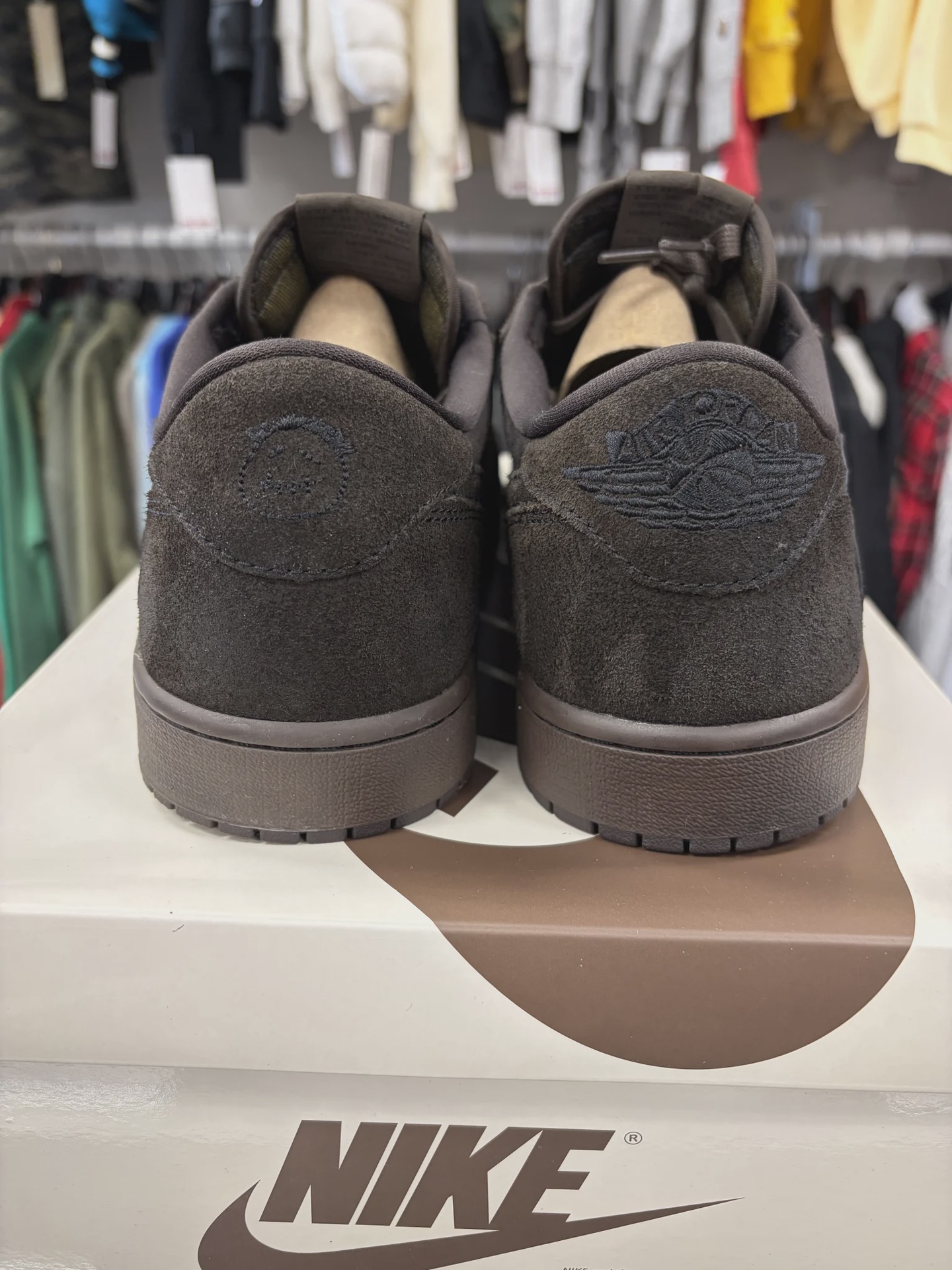 Air Jordan 1 Retro Low Original SP Travis Scott Velvet Brown • Pre-Owned [9692] - photo 3