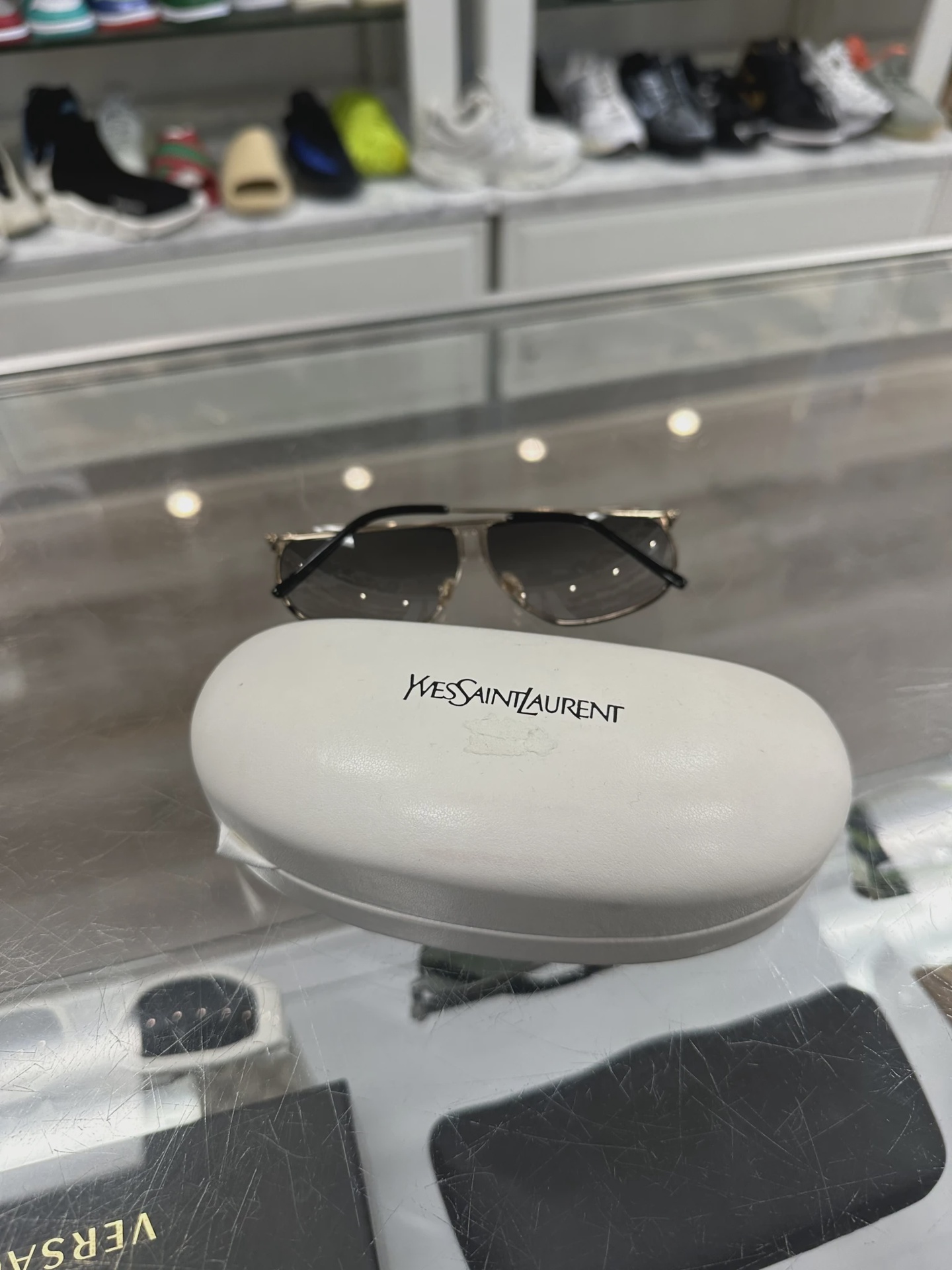 YSL Saint Laurent Relaxed Sunglasses • Pre-Owned [2693] 2