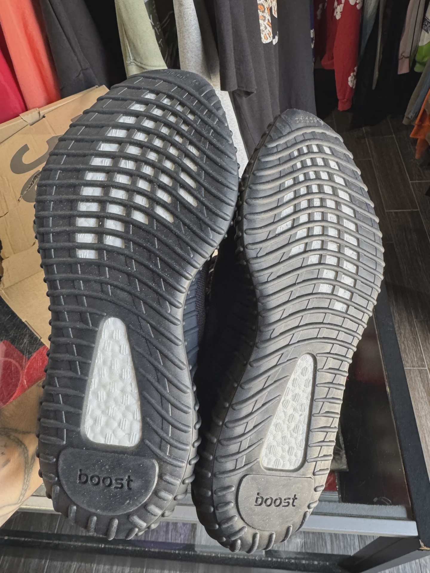 adidas Yeezy Boost 350 V2 Onyx • Brand New [8745] - photo 3