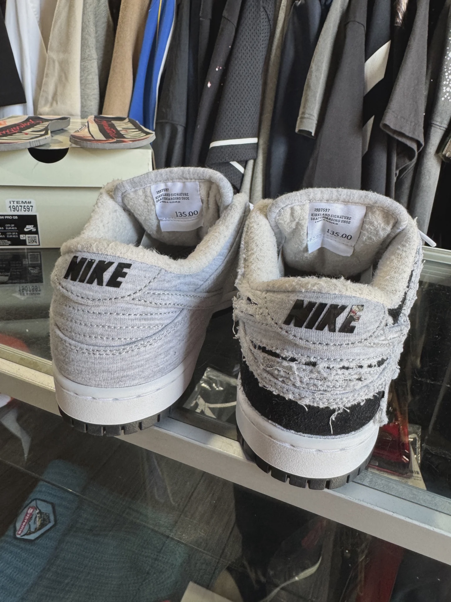 Nike SB Dunk Low Pro QS Costco Kirkland Signature • Pre-Owned [4097] - photo 4