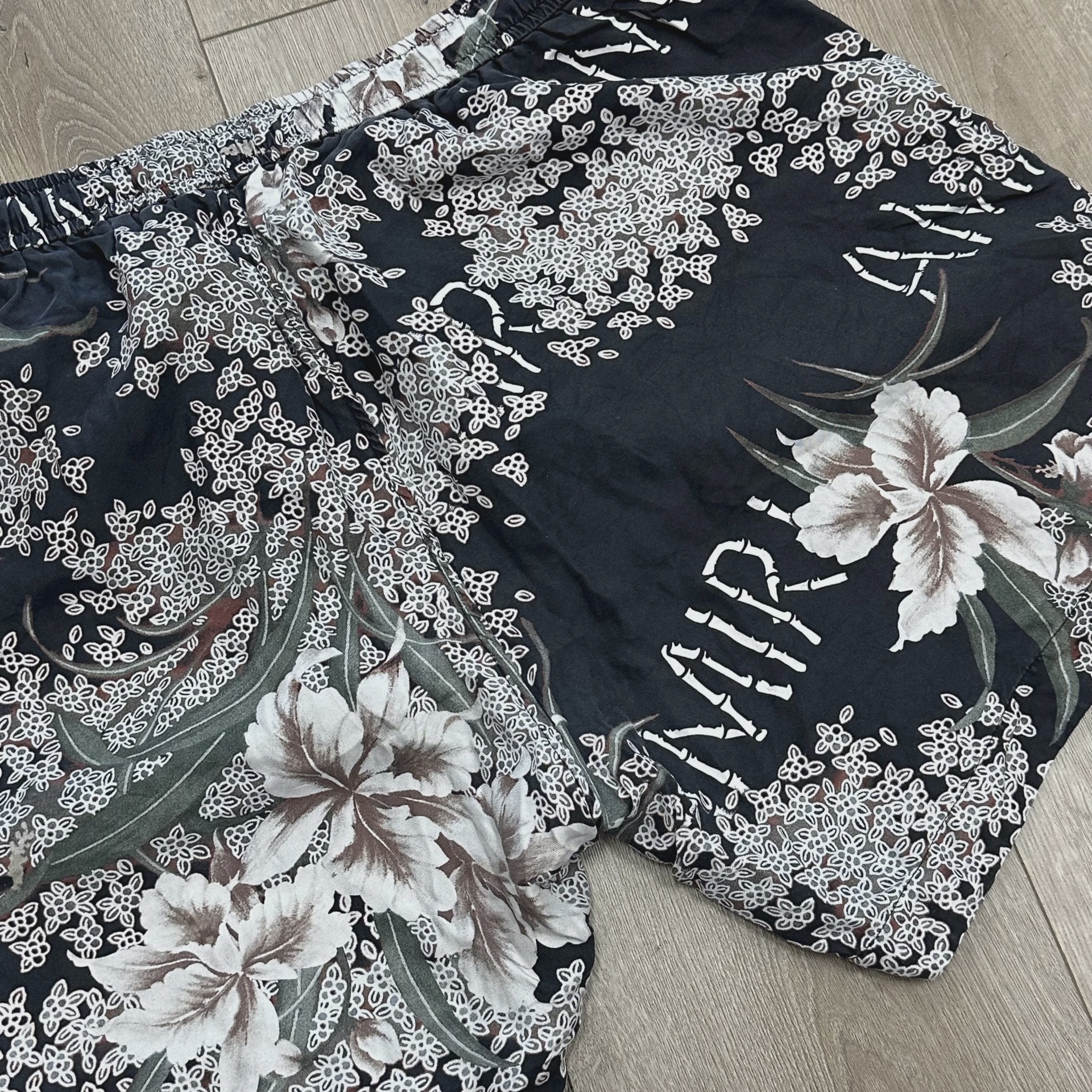 Amiri Hibiscus Tiki Shorts  • Pre-Owned [2501] 5