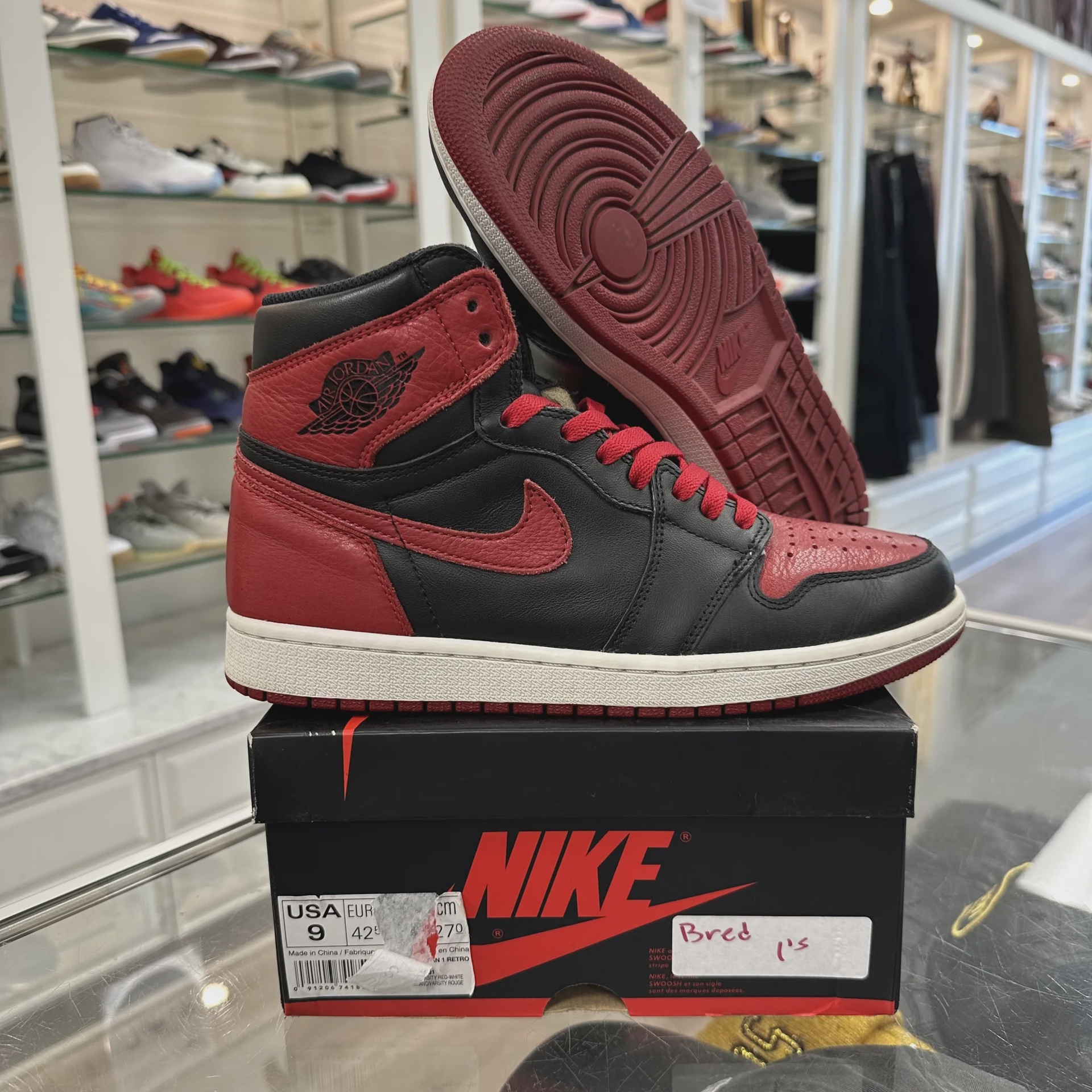 Jordan Air Jordan 1 Retro High Black Red Banned (2016) - Size US M 9