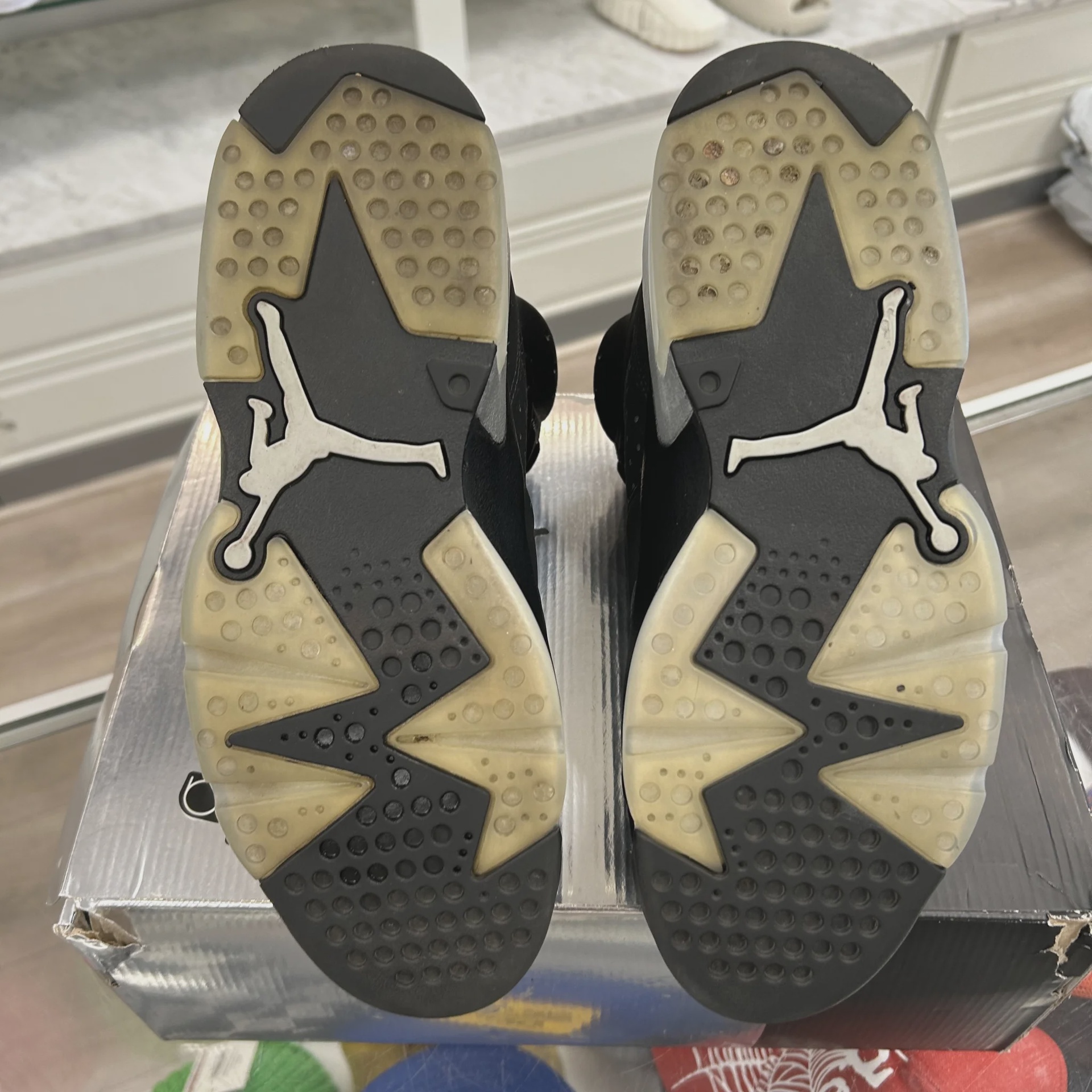 Air Jordan 6 Retro Chrome • Pre-Owned [7955] - photo 6