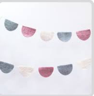 FELT SCALLOP GARLAND