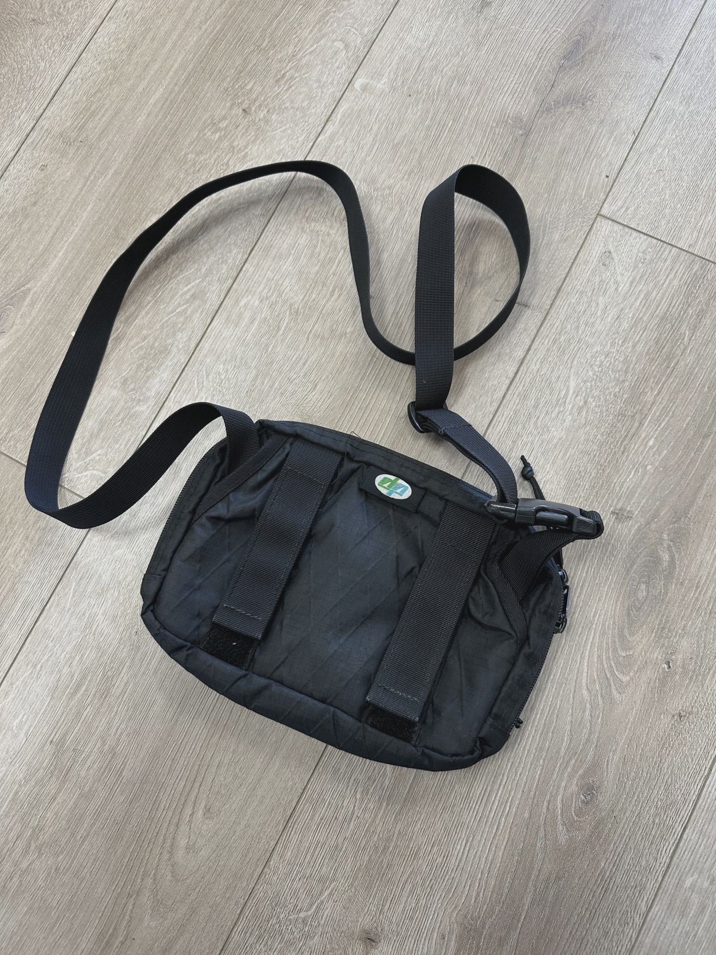 Supreme FW18 Shoulder Bag • Pre-Owned [8613] 4