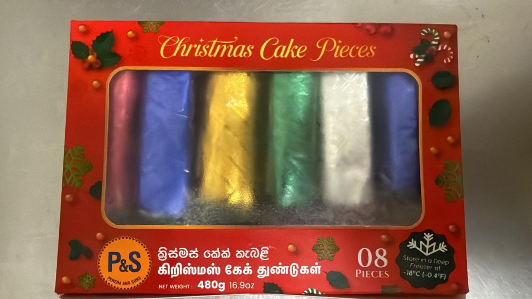 P&S Christmas Cake (8 Pieces)  480g (Only on Shop Visits)