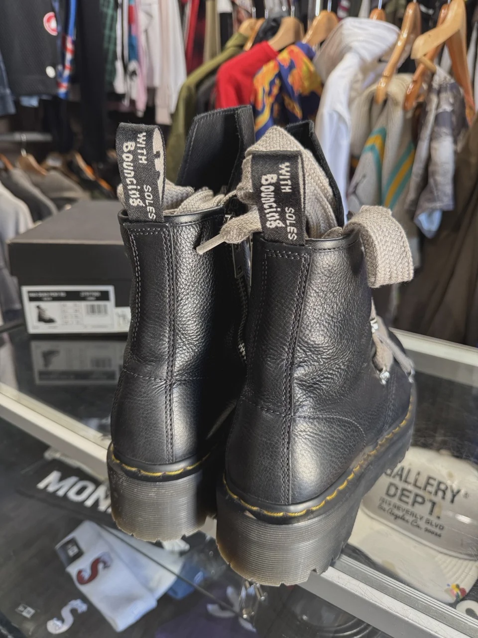 Rick Owens Dr Martens • Pre-Owned [9610] - photo 3