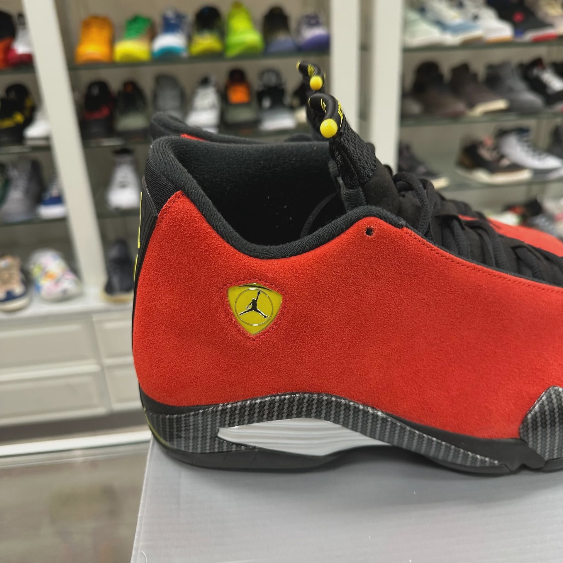 Air Jordan 14 Retro Ferrari (2025) • Pre-Owned [2206] - photo 6