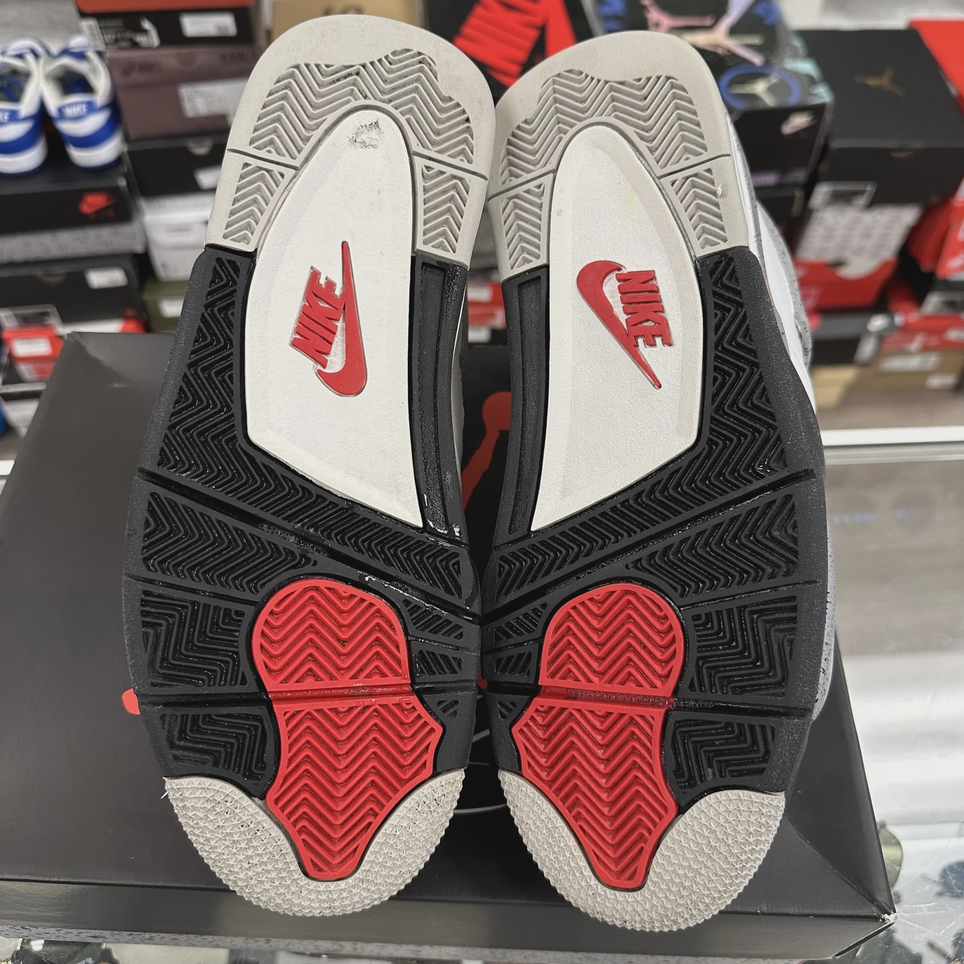 Air Jordan 4 Retro White Cement (2025) • Pre-Owned [7132] - photo 3