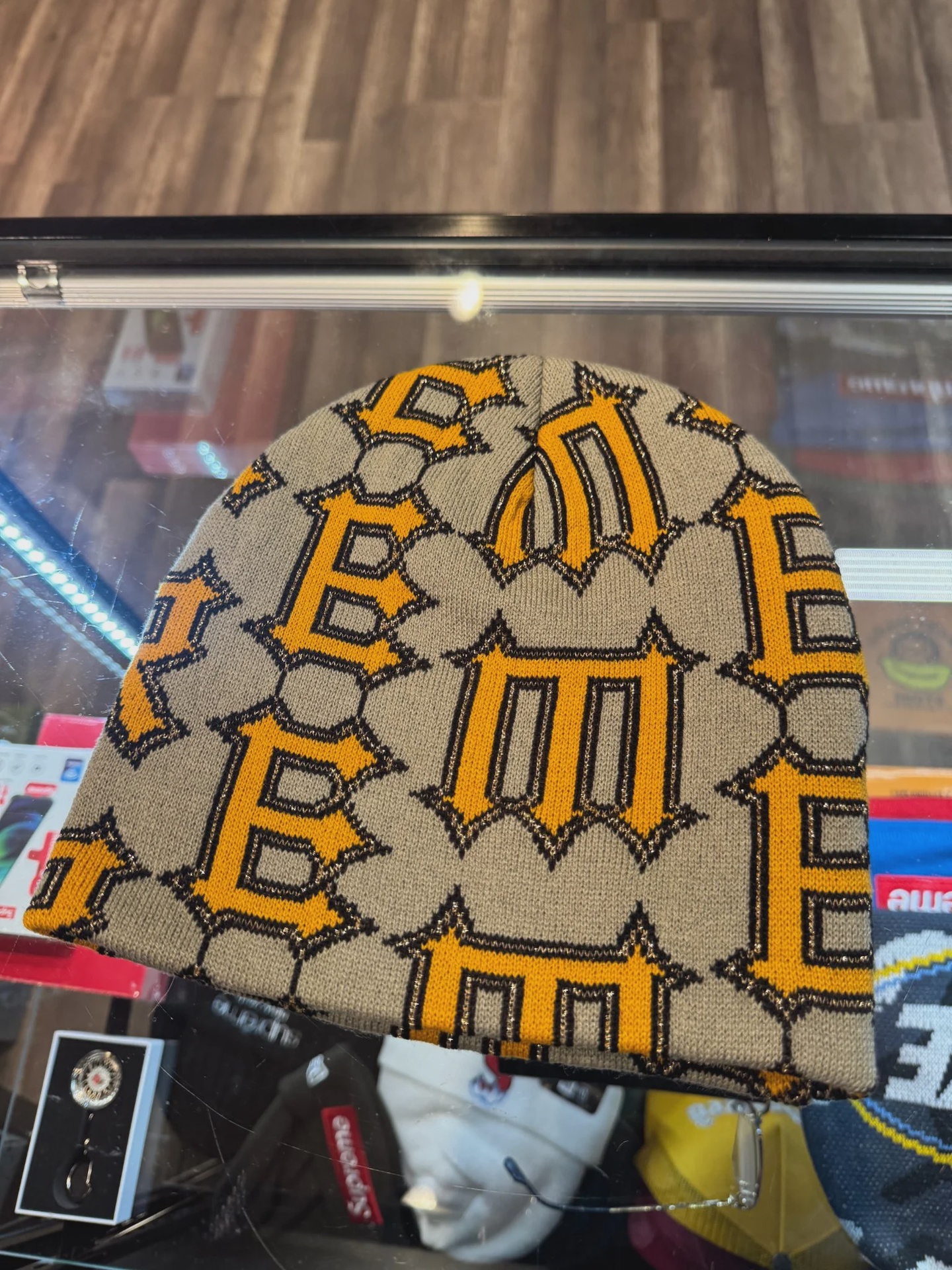Supreme Spike Gold Beanie • Brand New [2050] - photo 2