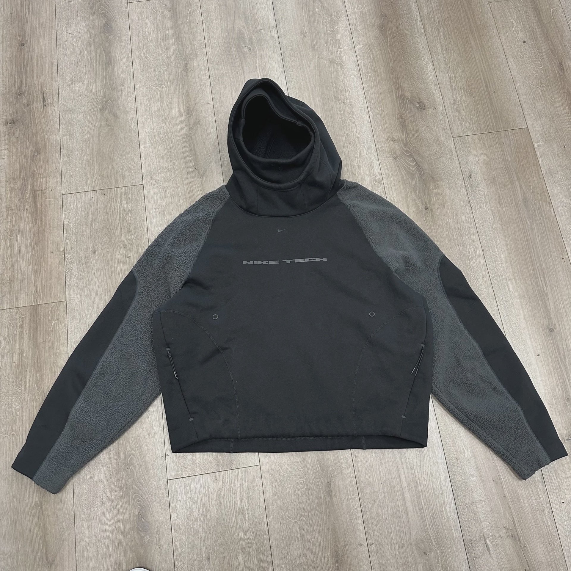 Nike Tech Boreas Men's Oversized Hoodie • Pre-Owned [7457] - photo 1