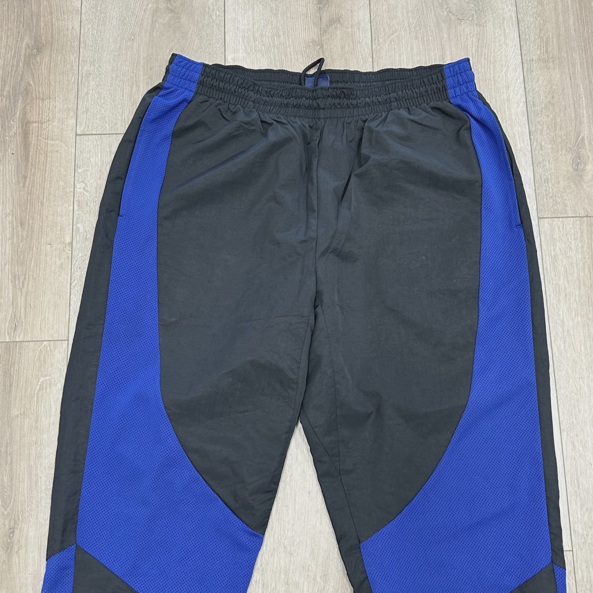 Nike Air Jordan 1 Wings Woven Pants • Pre-Owned [5074] - photo 2
