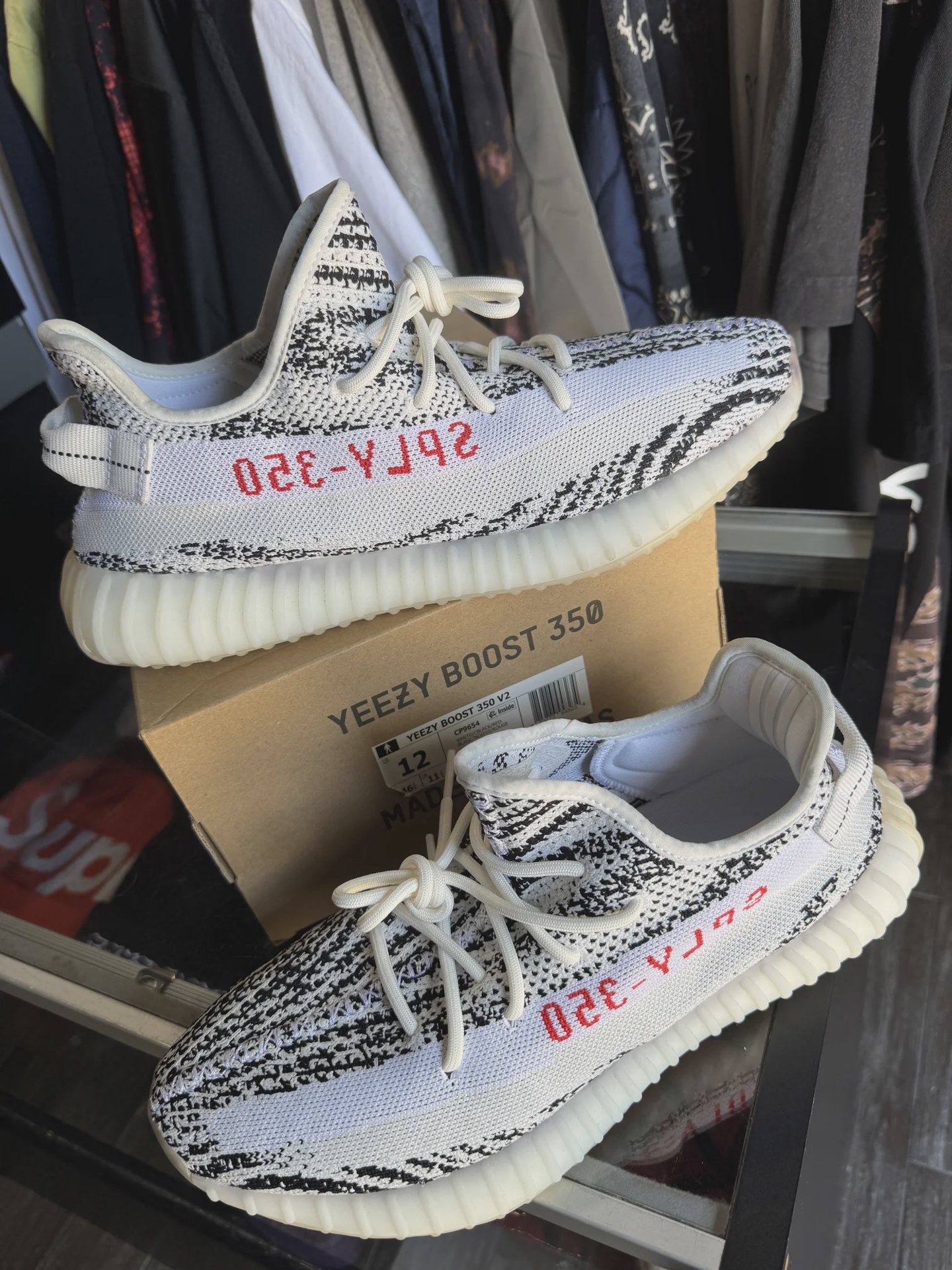 adidas Yeezy Boost 350 V2 Zebra • Pre-Owned [4530] - photo 2