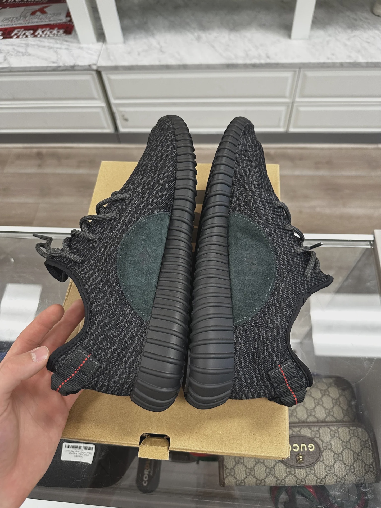 adidas Yeezy Boost 350 Pirate Black (2023) • Pre-Owned [2792] - photo 3