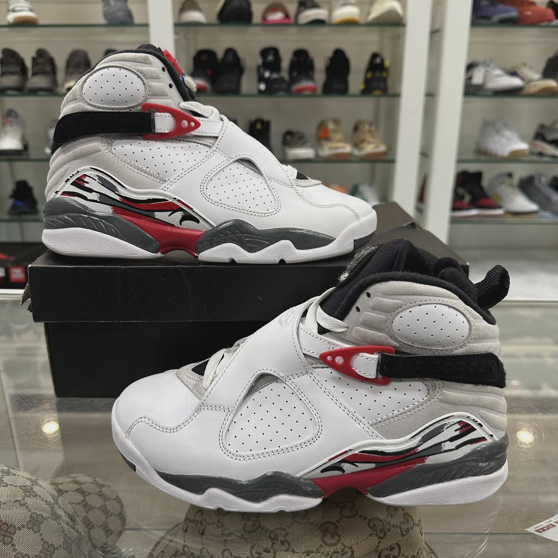 Air Jordan 8 Retro White True Red (2025) (Grade School) • Pre-Owned [5798] - photo 1