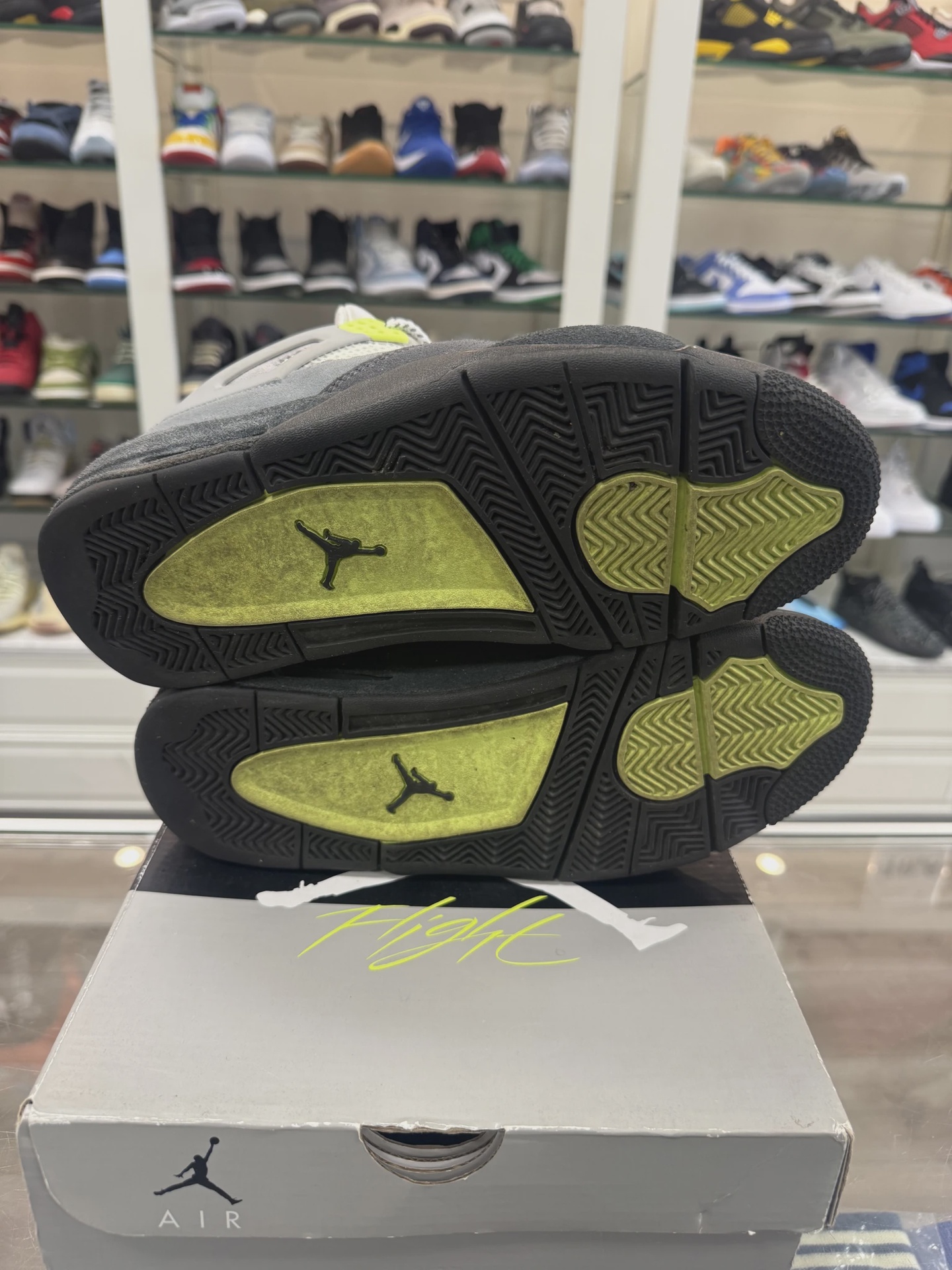 Air Jordan 4 Retro SE 95 Neon • Pre-Owned [3770] 3