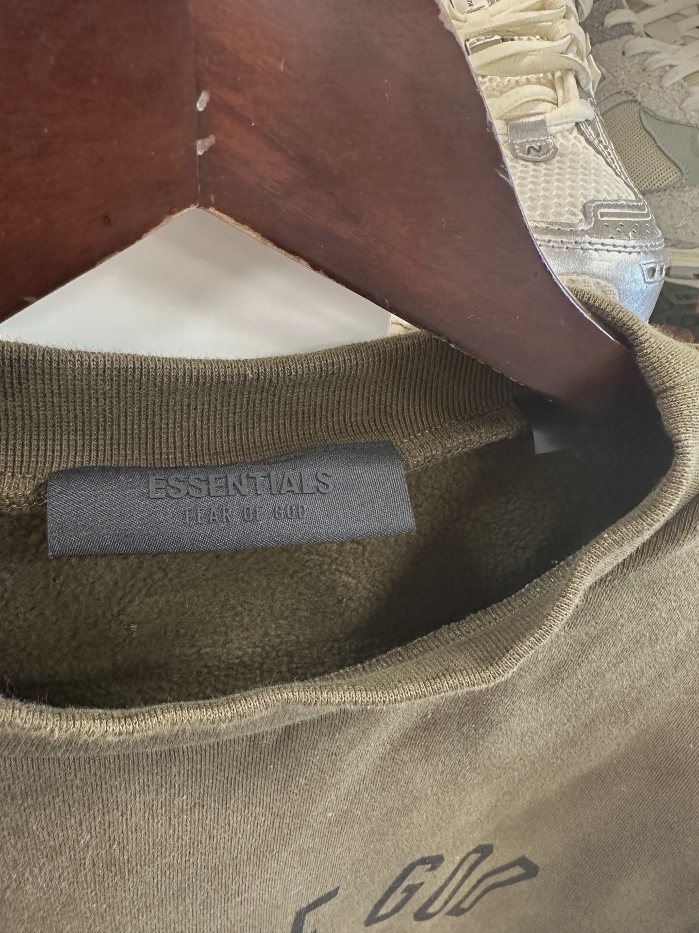 Fear of God Essentials Fleece Crewneck 'Olive' • Pre-Owned [5782] 3