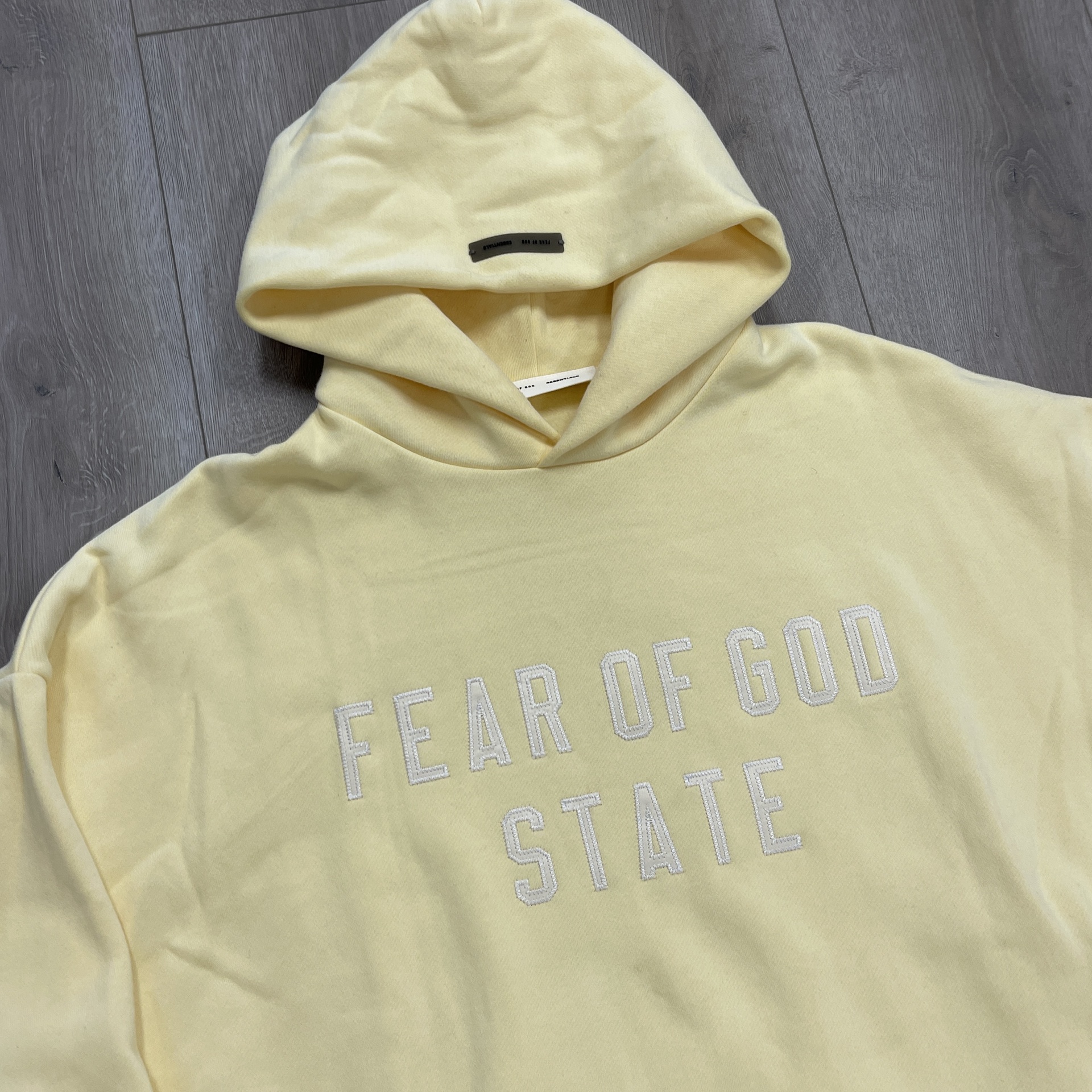 Fear of God ESSENTIALS Garden Yellow '90s Fit Fleece Hoodie - Pre-Owned 2