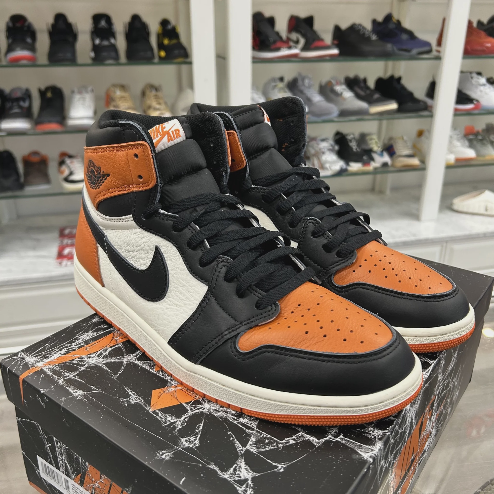 Air Jordan 1 Retro High Original Shattered Backboard (2025) • Pre-Owned [3109] - photo 4