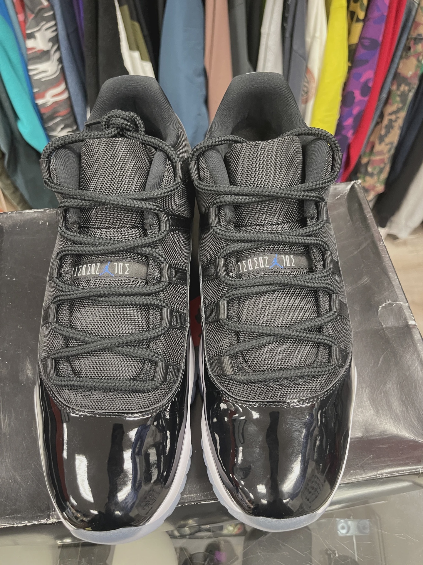 Jordan 11 Retro Low Space Jam • Pre-Owned [2652] 3
