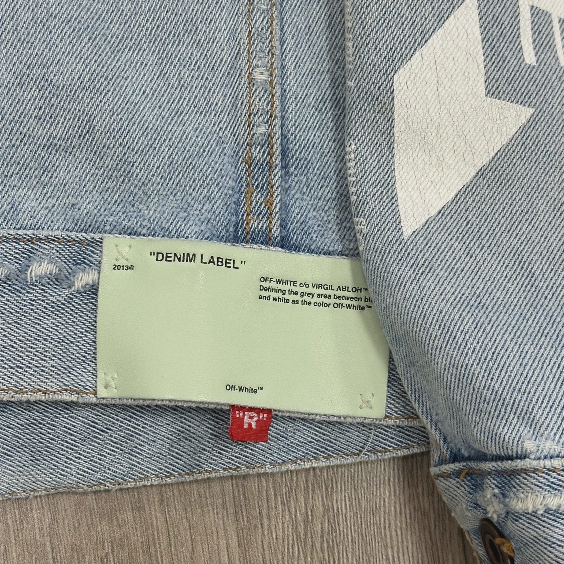Off-White "Temperature" Denim Jacket • Pre-Owned [8353] - photo 11