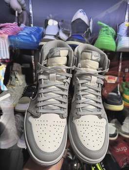 Air Jordan 1 Retro High Dior • Pre-Owned [8797] - view 2