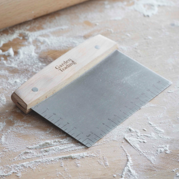 GARDEN TRADING DOUGH SCRAPER