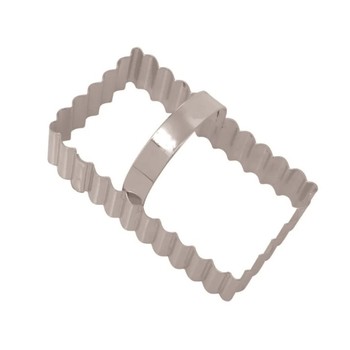 FLUTED RECTANGULAR STAINLESS STEEL CUTTER WITH HANDLE