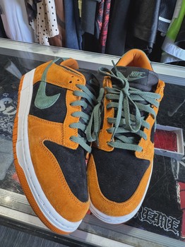 Nike Dunk Low Ceramic • Pre-Owned [4666] - view 2