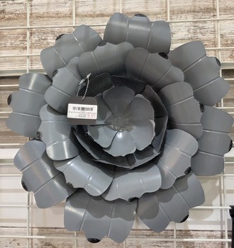 Bright Painted Metal Wall Flowers  / X-Large