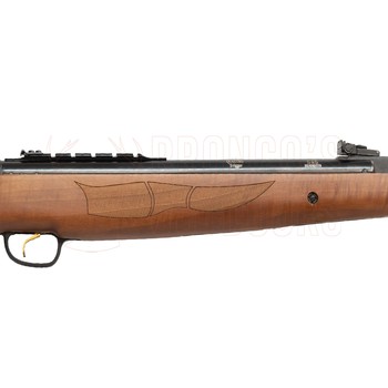 Hatsan M135QE Walnut .25 Cal Air Rifle with Adjustable Comb
