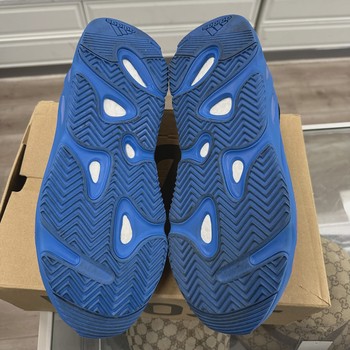 adidas Yeezy Boost 700 Hi-Res Blue • Pre-Owned [2397] - view 4