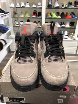 Jordan 4 Retro Taupe Haze • Pre-Owned - view 4