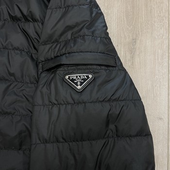 Prada Down Jacket Black with Hood - Pre-Owned - view 5
