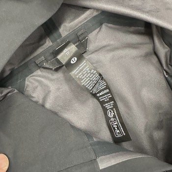 Lululemon City-to-Hike Waterproof Jacket • Pre-Owned [7090] - view 5