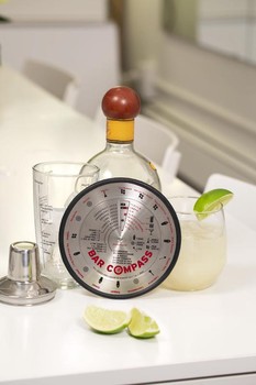 COCKTAIL BAR COMPASS