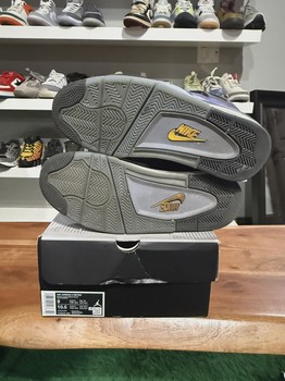 Jordan 4 Lakers • Pre-Owned [5070] - view 2
