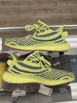 adidas Yeezy Boost 350 V2 Semi Frozen Yellow No box  • Pre-Owned [5033] - view 2