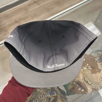 SS23 Supreme Gradient Box Logo New Era 'Black' • Pre-Owned [1663] - view 4