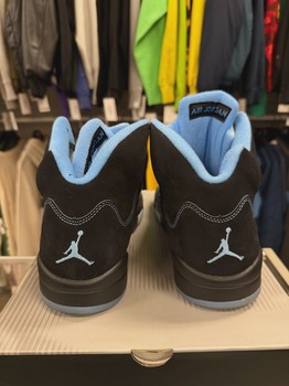 Air Jordan 5 Retro Black University Blue (2026) • Pre-Owned [0368] - view 4