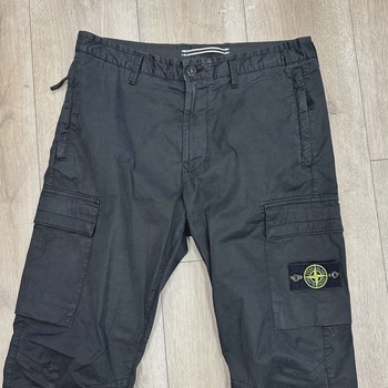 Stone Island cargo pants • Pre-Owned [2996] - view 2