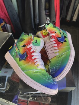Air Jordan 1 Retro High J Balvin • Pre-Owned [8531] - view 2