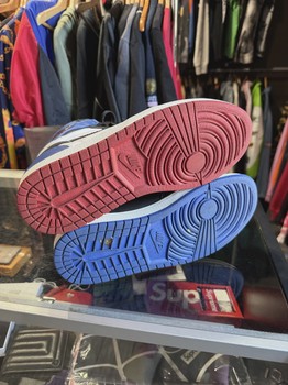 Air Jordan 1 Retro Top 3 • Pre-Owned [0681] - view 3