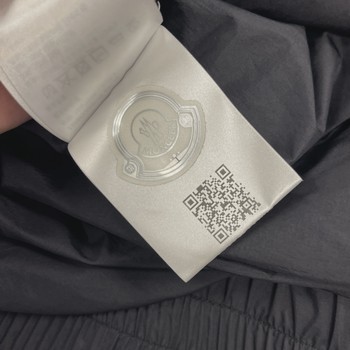 Moncler windbreaker • Pre-Owned [1743] - view 2